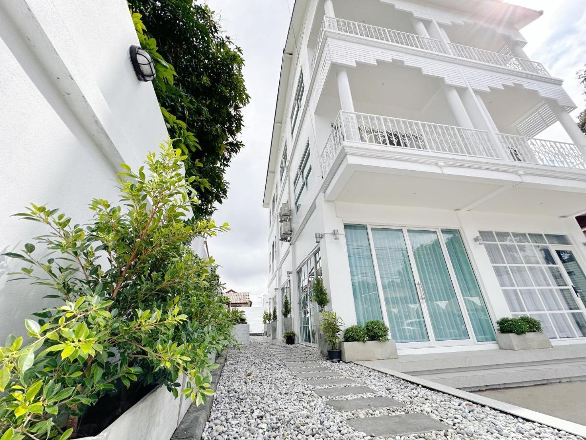 Hostel The White House Rachamankha เดอะ ไวท์เฮ้าส์ ราชมรรคา Čiang Mai Exteriér fotografie